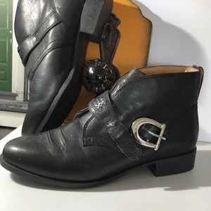 ARIAT Leather ankle boots perfect 7.5
